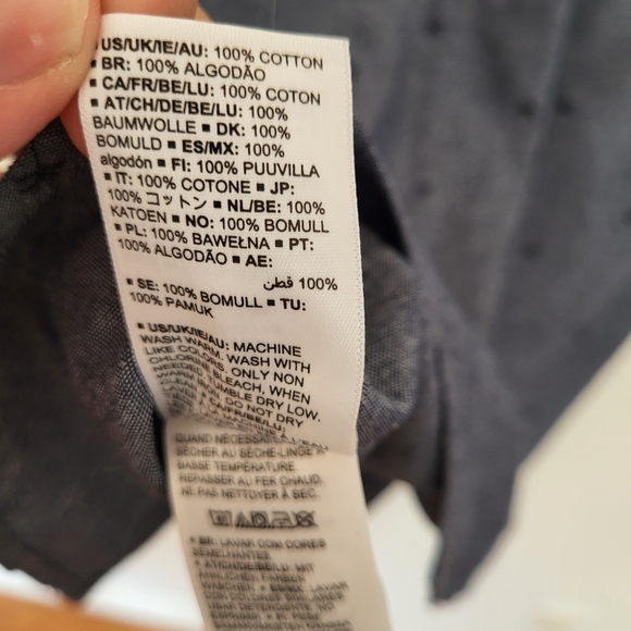 Amazon Essentials Boy's Button Down Short Sleeve Top - Picture 2 of 5